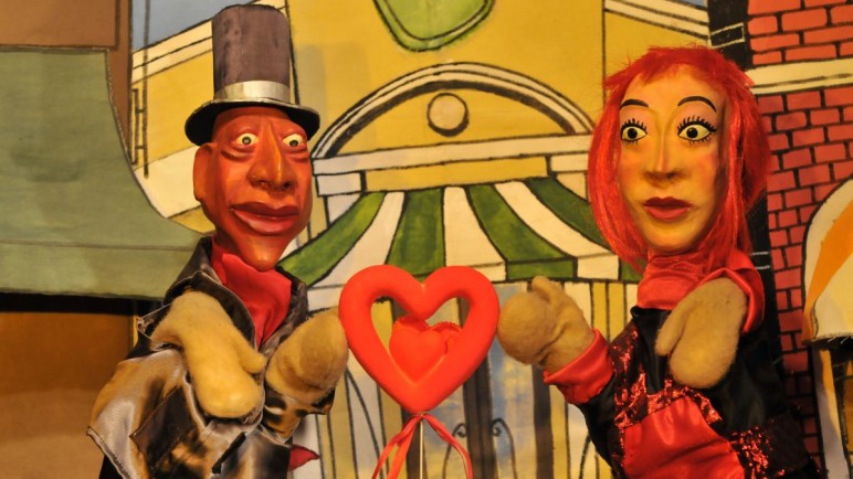 Vacaciones de invierno: la magia de los títeres se vive en la Sala Ana Frank